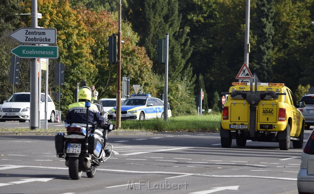 VU Koeln Buchheim Frankfurterstr Beuthenerstr P178.JPG - Miklos Laubert